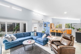 5695 Ainsley Ct, Boynton Beach, FL 33437