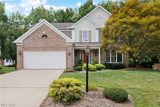 18604 Northrup Ln, Strongsville, OH 44149