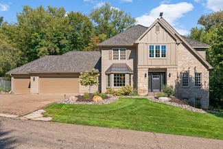 4902 Beacon Hill Rd, Minnetonka, MN 55345