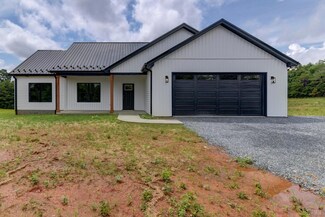 567 Down Creek Rd, Brookneal, VA 24528