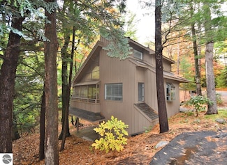 34 Hawks Nest, Glen Arbor, MI 49636