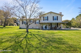 121 E Village Cir, La Follette, TN 37766