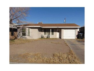 1532 Chestnut St, Henderson, NV 89011