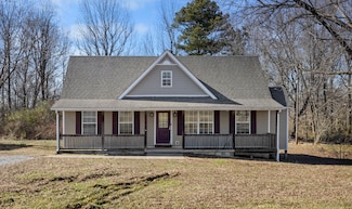 2550 Lylewood Rd, Woodlawn, TN 37191