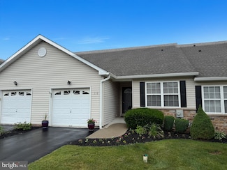 110 Madison Ct, Royersford, PA 19468