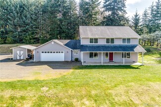 38 Fernhill Rd, Cathlamet, WA 98612