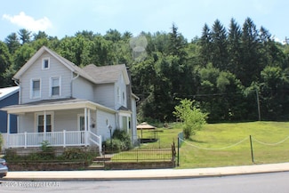 135 E Main St, Glen Lyon, PA 18617