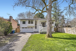 13345 22nd Ave NE, Seattle, WA 98125