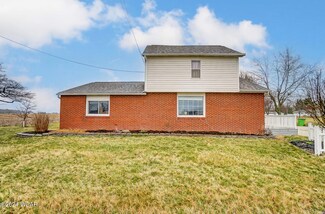 1530 Baty Rd, Lima, OH 45807