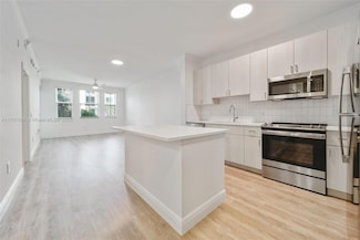10170 SW 7th St Unit 39-409, Pembroke Pines, FL 33025