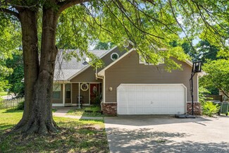 611 W 32nd Place, Sand Springs, OK 74063