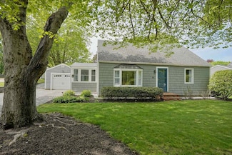 66 Mill Rd, Hampton, NH 03842