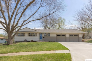 1236 Bellaire Blvd, Bellevue, NE 68005