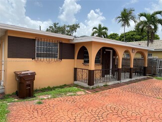 30 E 13th St, Hialeah, FL 33010