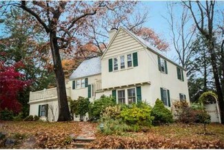 106 Crest Rd, Wellesley, MA 02482