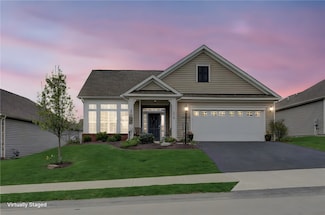 219 Bridle Ln, Washington, PA 15301