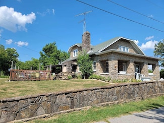 159 E Walnut St, Mount Olivet, KY 41064