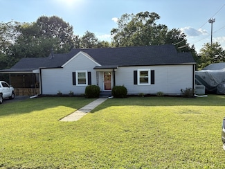 204 S Hillcrest Dr, Shelbyville, TN 37160