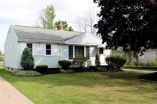 11 Ermann Dr, Buffalo, NY 14217