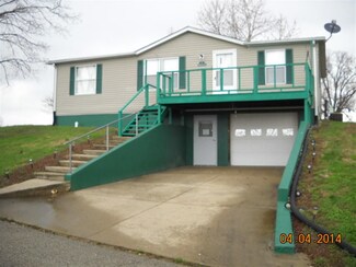 320 11th St, Grandview, IN 47615