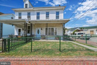 132 Market St, Tamaqua, PA 18252