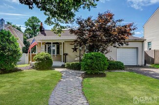 324 Runyon Ave, Middlesex, NJ 08846