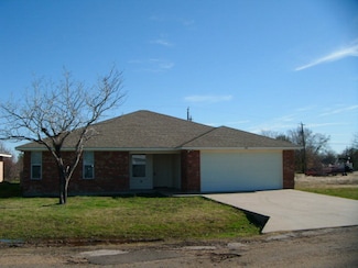 218 Flying Bridge Dr, Gun Barrel City, TX 75156
