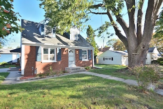 5010 W Euclid Ave, Milwaukee, WI 53219