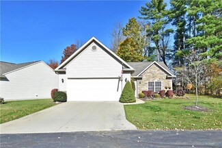888 Lakeview Ct, Kent, OH 44240