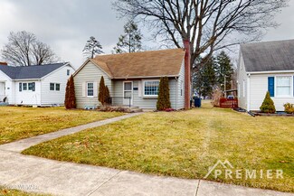 1366 Clayton Ave, Williamsport, PA 17701
