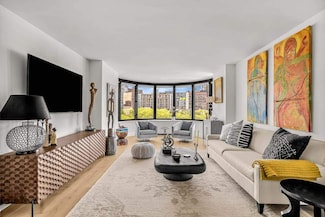 330 E 38th St Unit 7Q, New York, NY 10016