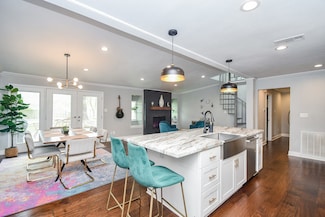 5902 Hummingbird St, Houston, TX 77096