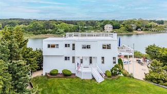 19 Cold Spring Ct, Southampton, NY 11968