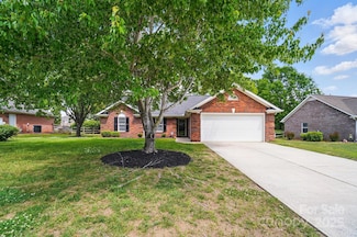 8309 Emily Dr, Harrisburg, NC 28075