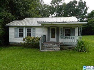 6226 Warrior River Rd, Bessemer, AL 35023