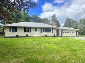 622 Shrewsbury St, Holden, MA 01520