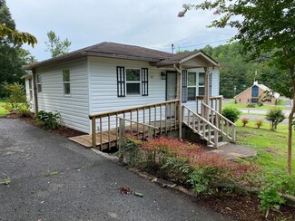 704 Moore Ave, La Fayette, GA 30728