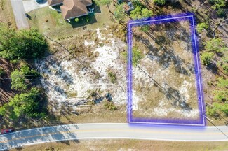 808 E 12th St Unit 4, Lehigh Acres, FL 33972