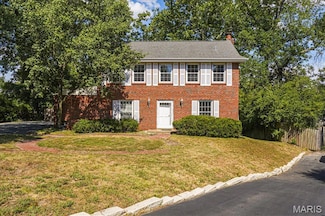 4 Pointer Ln, Saint Louis, MO 63124