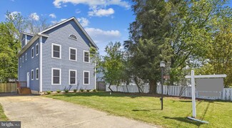425 Magnolia Dr, Edgewater, MD 21037