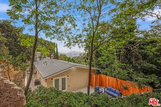 8940 Holly Place, Los Angeles, CA 90046