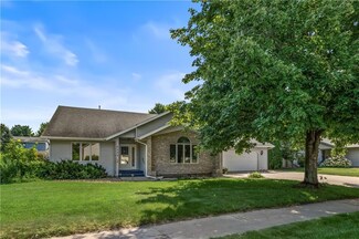 4829 Sierra Dr E, Eau Claire, WI 54701