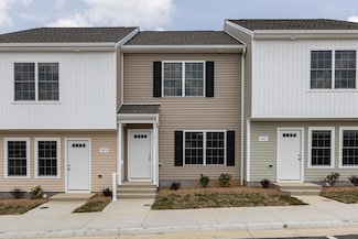 1417 Woodrow Cir, Harrisonburg, VA 22802