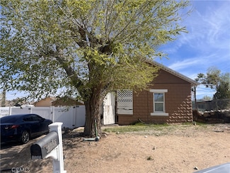 15565 4th St, Victorville, CA 92395