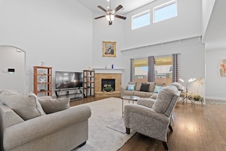 15105 Fleet Hill Rd, Hudson Oaks, TX 76087