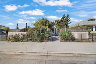 601 N Church St, Visalia, CA 93291