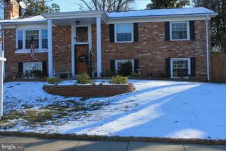 13618 Greenwood Dr, Woodbridge, VA 22193