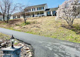 152 Equestrian Ln, Lewisburg, PA 17837
