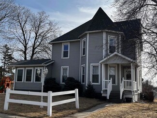 215 W Maple St, West Union, IA 52175