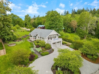 9954 NE Point View Dr, Bainbridge Island, WA 98110